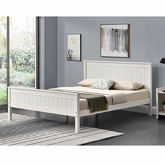 מיטה זוגית מעץ